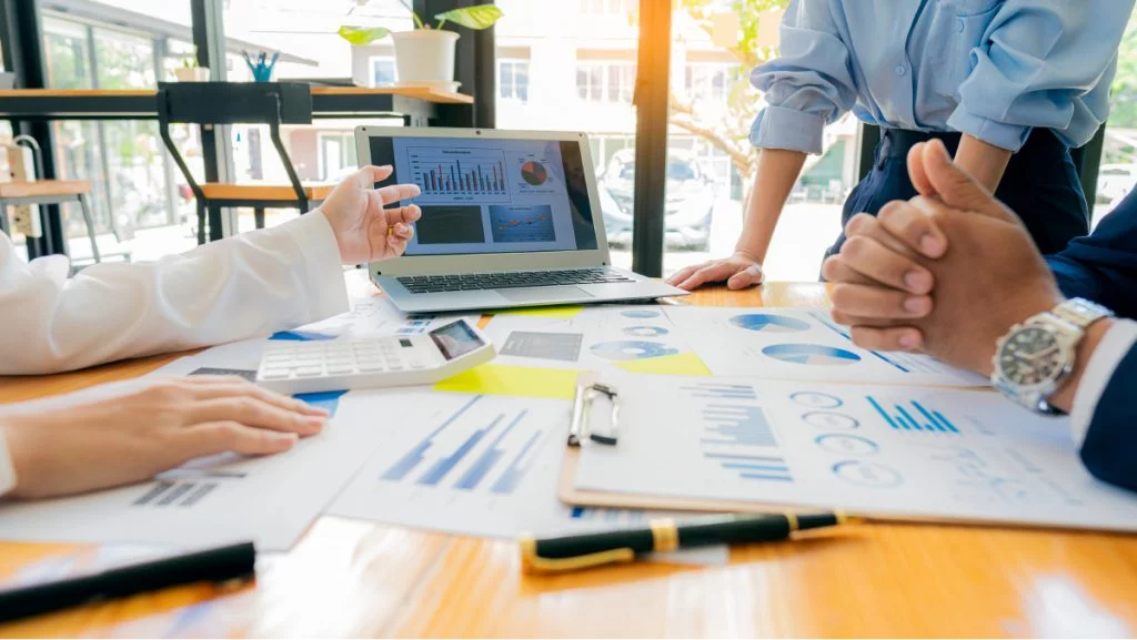 notes in CRM by salespeople